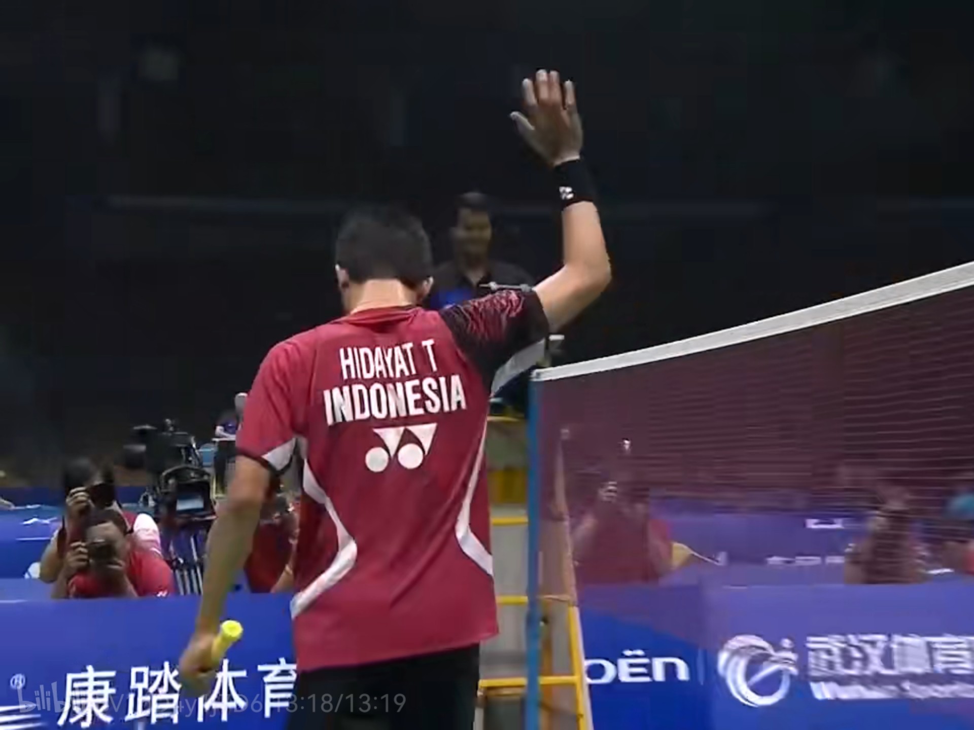 英格兰羽毛球队碾压丹麦羽毛球队，陶菲克送出助攻的简单介绍