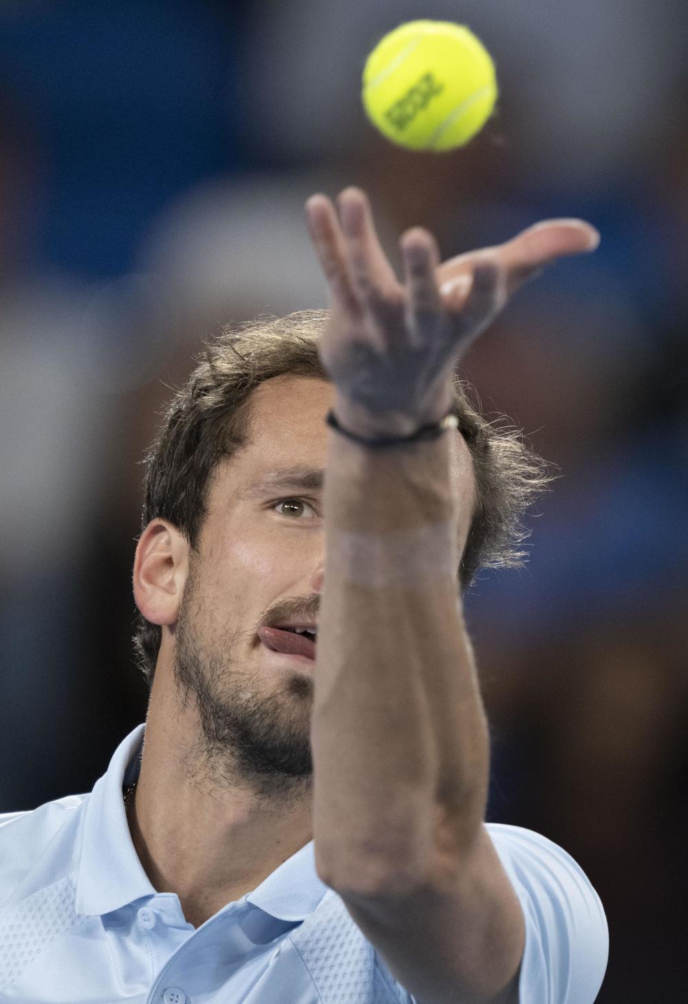 西班牙网球队险胜澳大利亚网球队，梅德韦杰夫爆发神勇的简单介绍