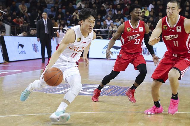 关于吉林队外线射手赛后得分刷新记录之争的信息