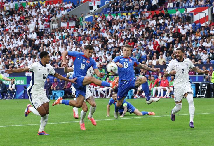 包含法国在主场大胜英格兰,小组头名实力突出的词条 包含法国在主场大胜英格兰,小组头名实力突出的词条