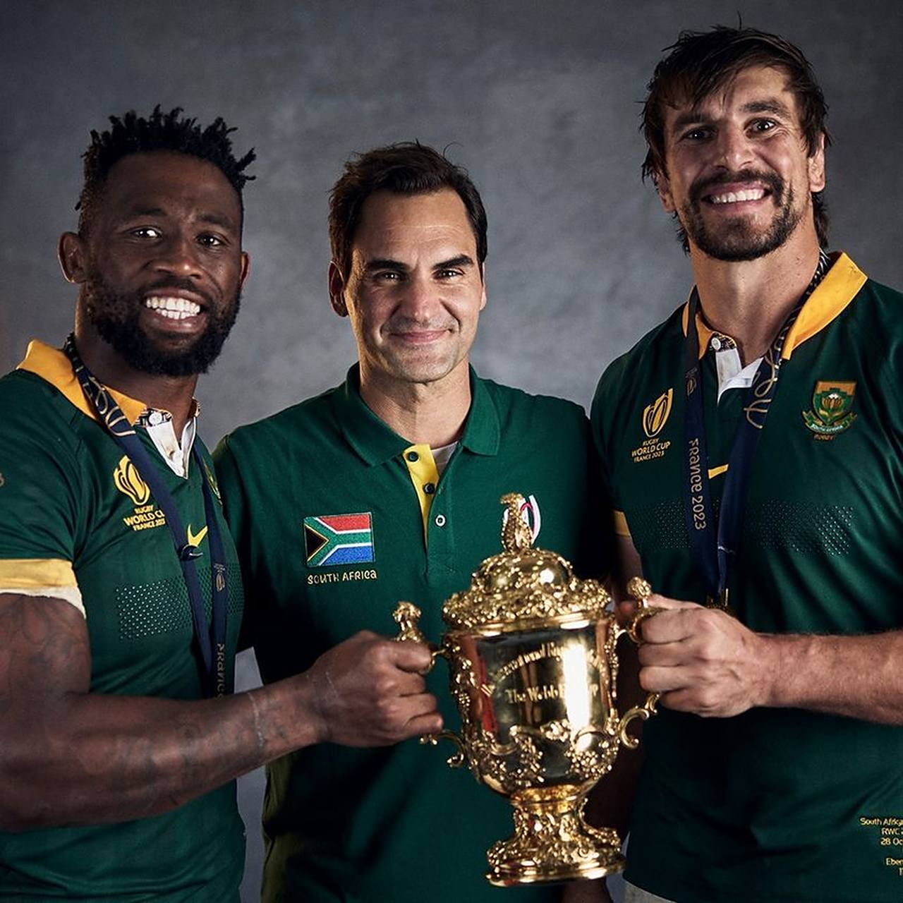 南非队在橄榄球比赛中表现出色 南非队在橄榄球比赛中表现出色