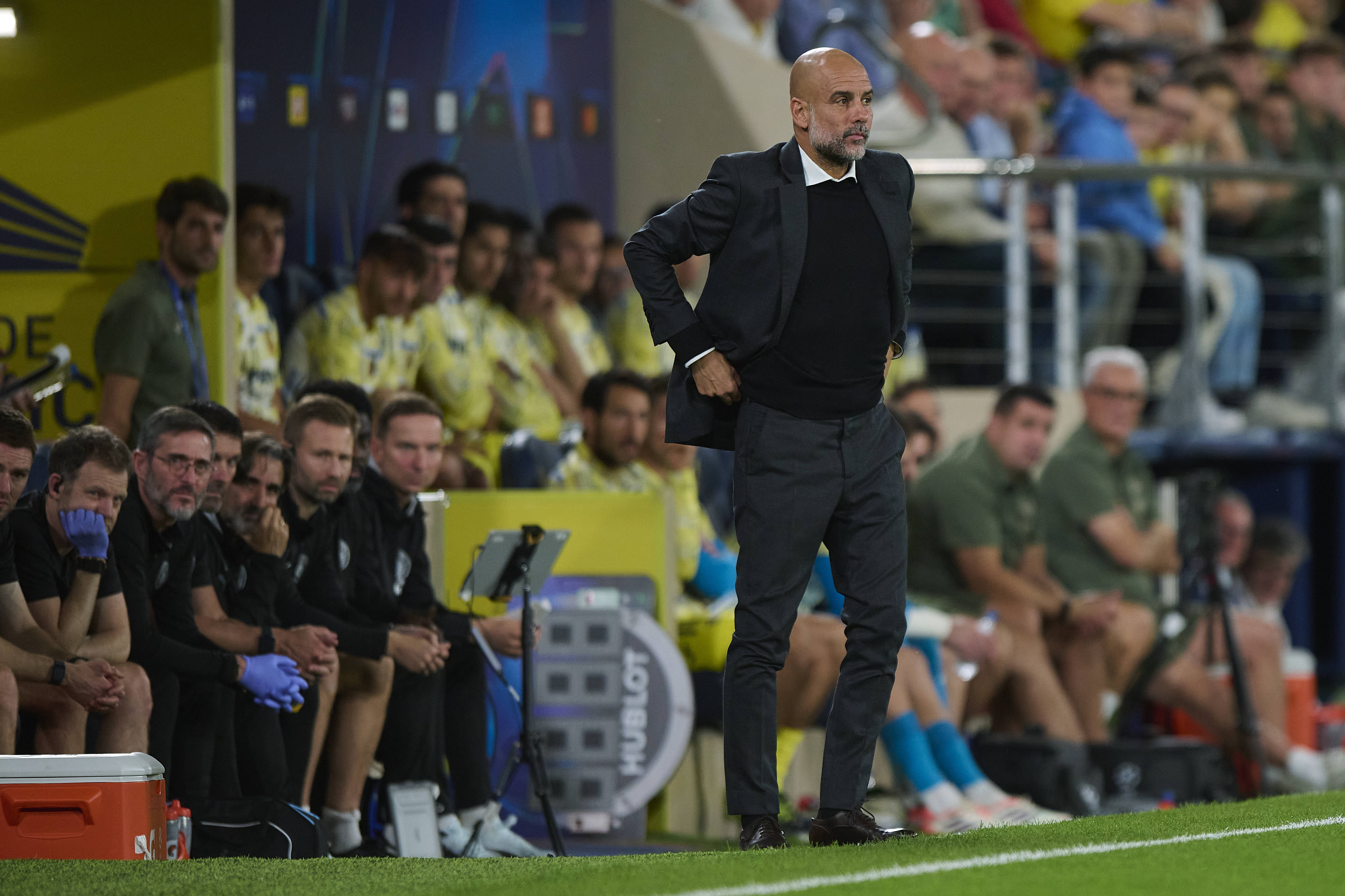 曼城主场力克瓦尔,欧冠资格赛小组领跑 曼城主场力克瓦尔,欧冠资格赛小组领跑