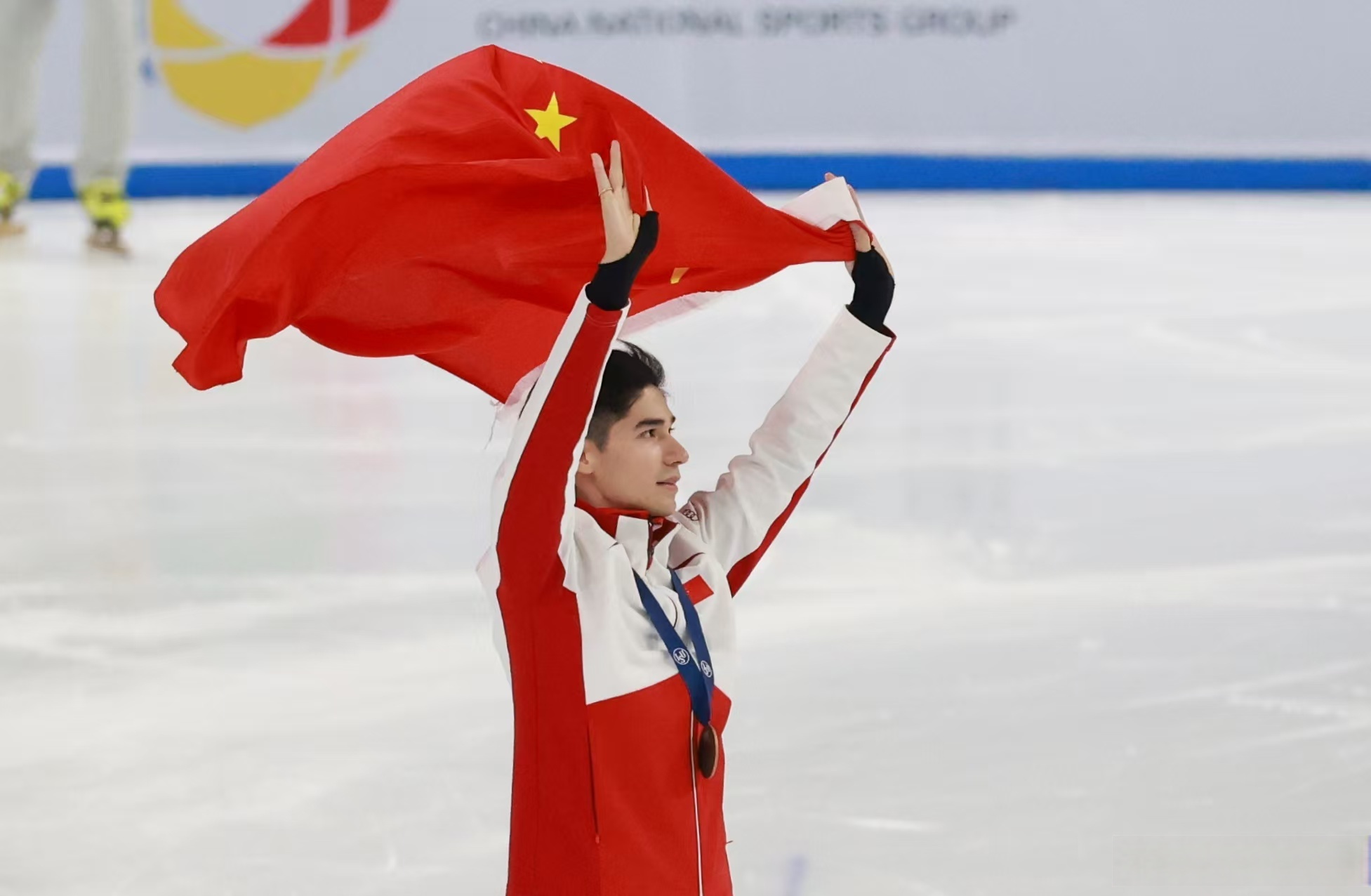 包含加拿大选手成功晋级短道速滑比赛决赛的词条 包含加拿大选手成功晋级短道速滑比赛决赛的词条