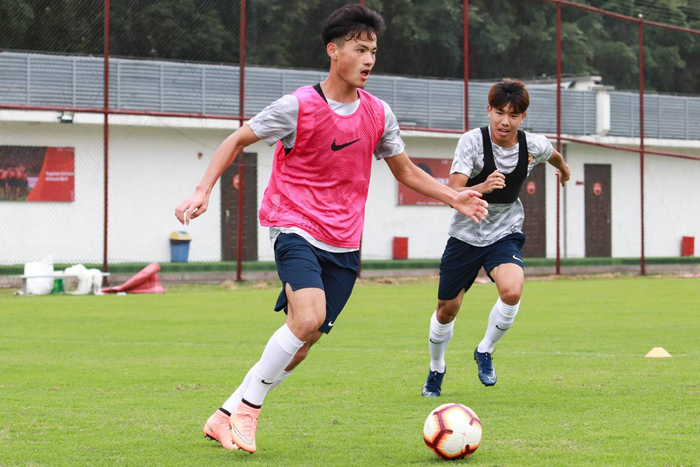 包含深圳佳兆业队员表现出色,备战即将到来的比赛的词条 包含深圳佳兆业队员表现出色,备战即将到来的比赛的词条