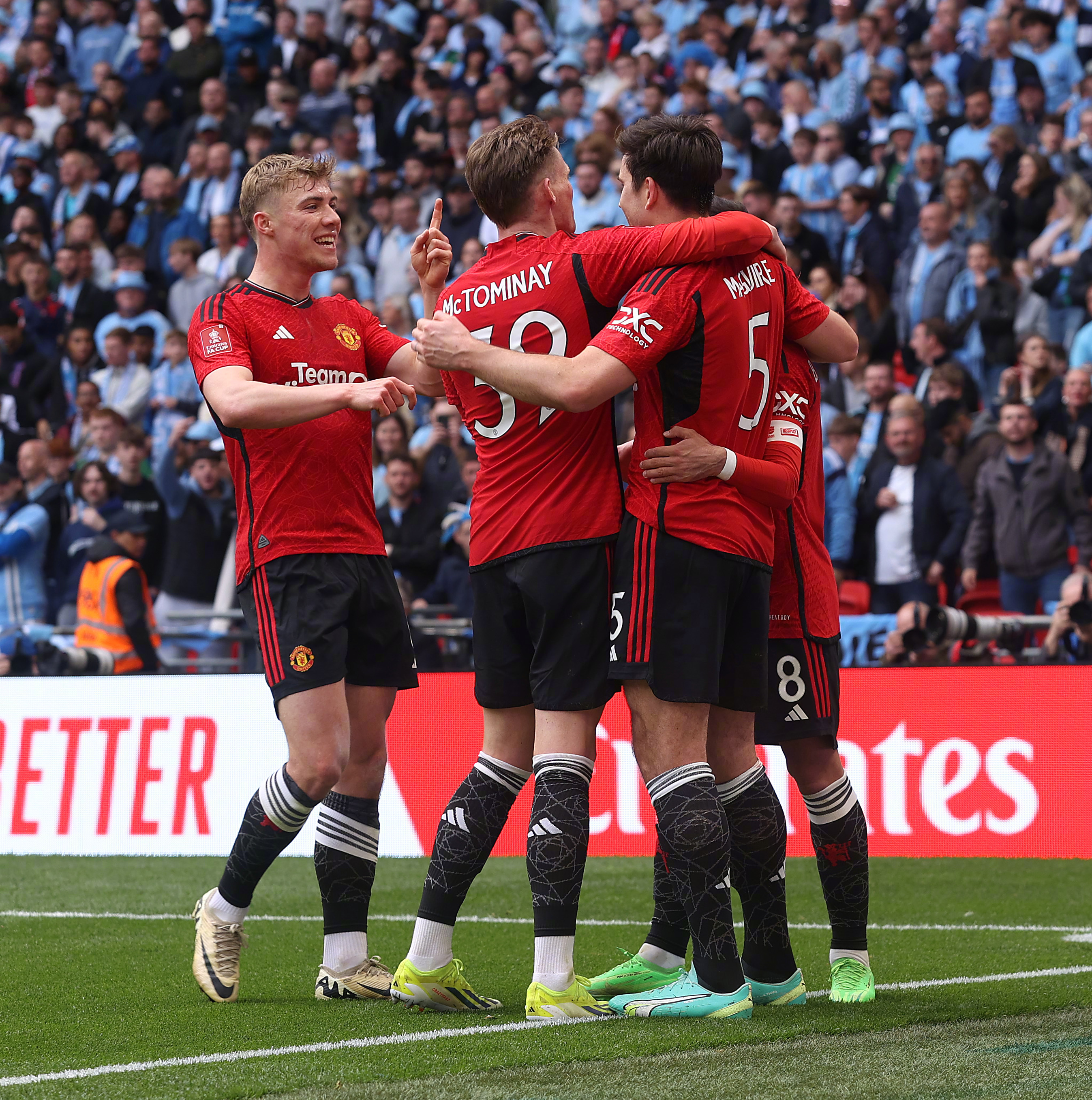 英格兰战意大利争夺出线权，胜者将晋级的简单介绍