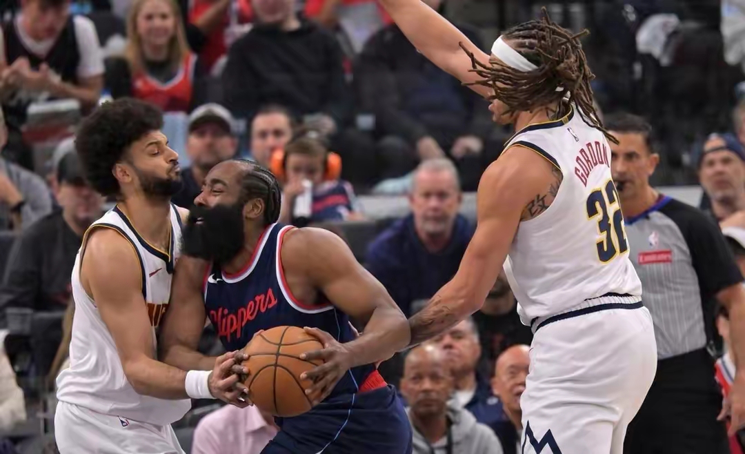 快船碾压雄鹿，乔治带队取胜