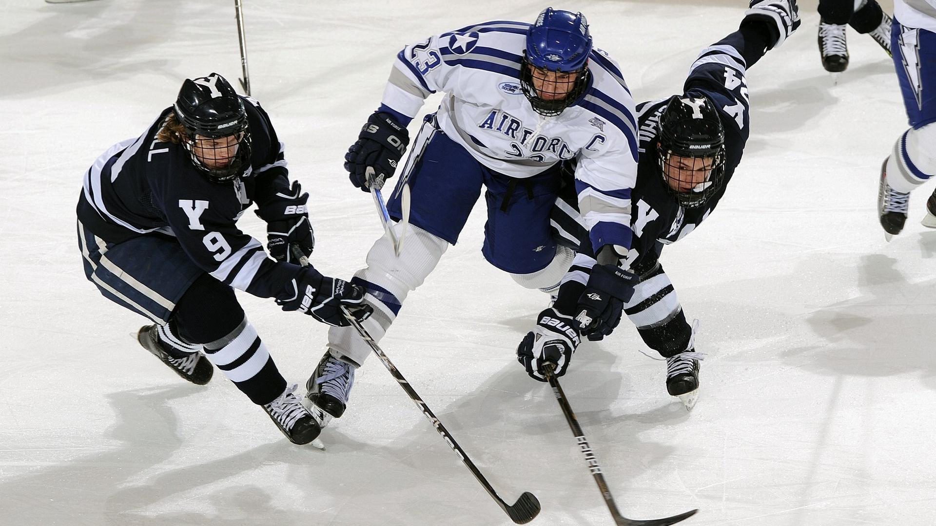 赛道与球场,字母哥的冠军圈速与勇士的得分压制